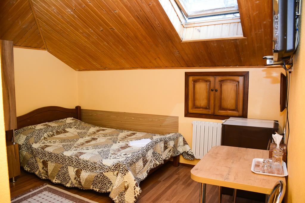 Bazar Motel Chişinău Eksteriør billede