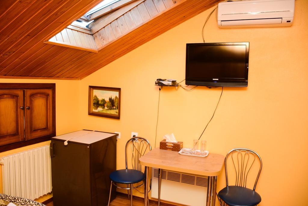 Bazar Motel Chişinău Eksteriør billede