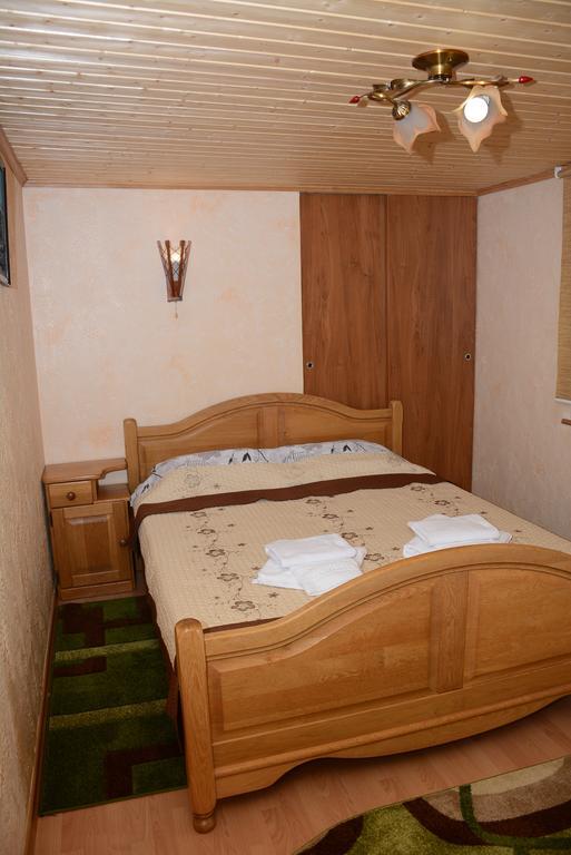 Bazar Motel Chişinău Eksteriør billede